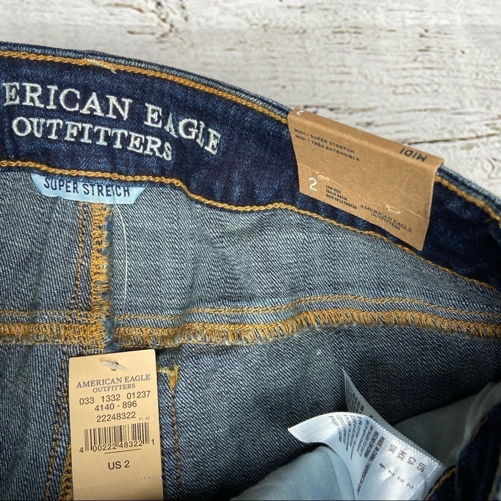NWT American Eagle Midi Denim Shorts Size 2 - Picture 4 of 5
